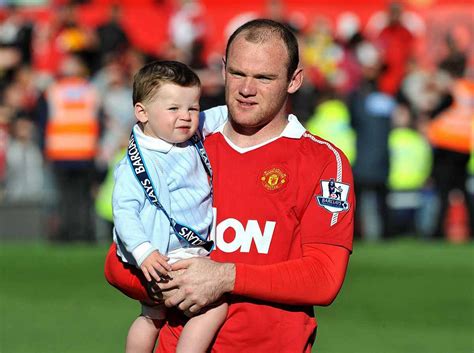 how old is wayne rooney son